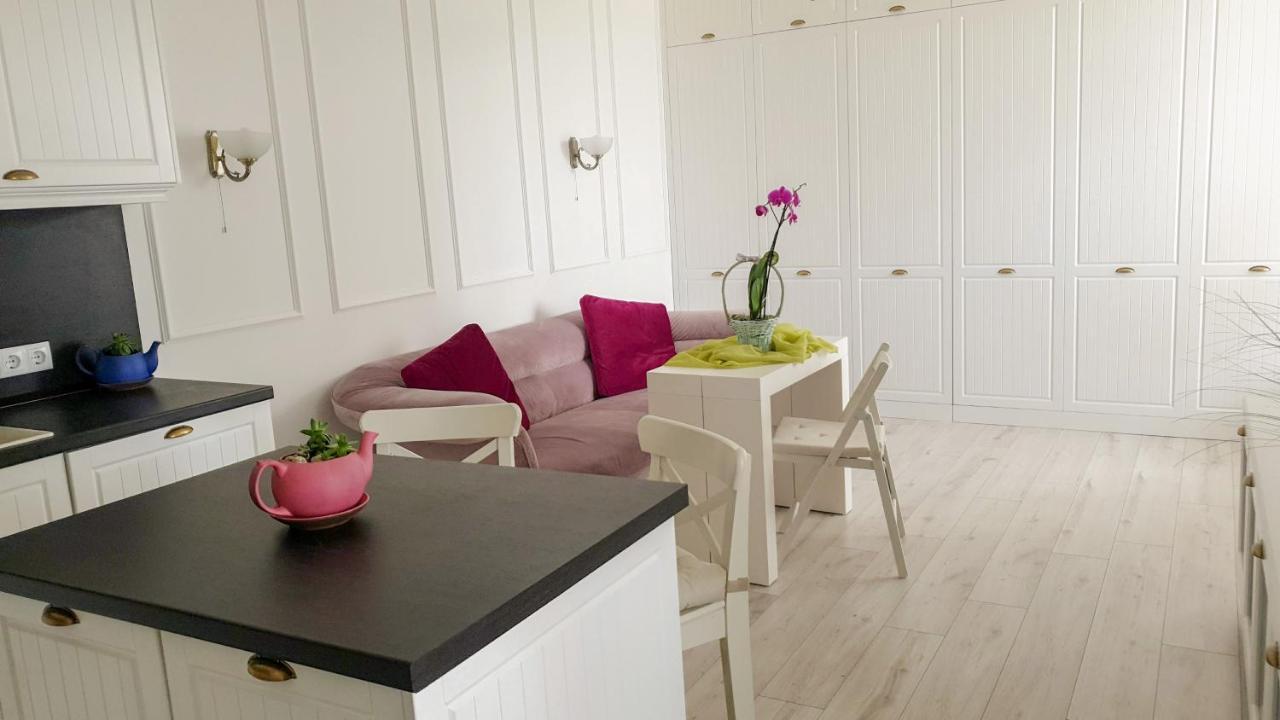 Luxury Apartments Alix Burgas Bagian luar foto