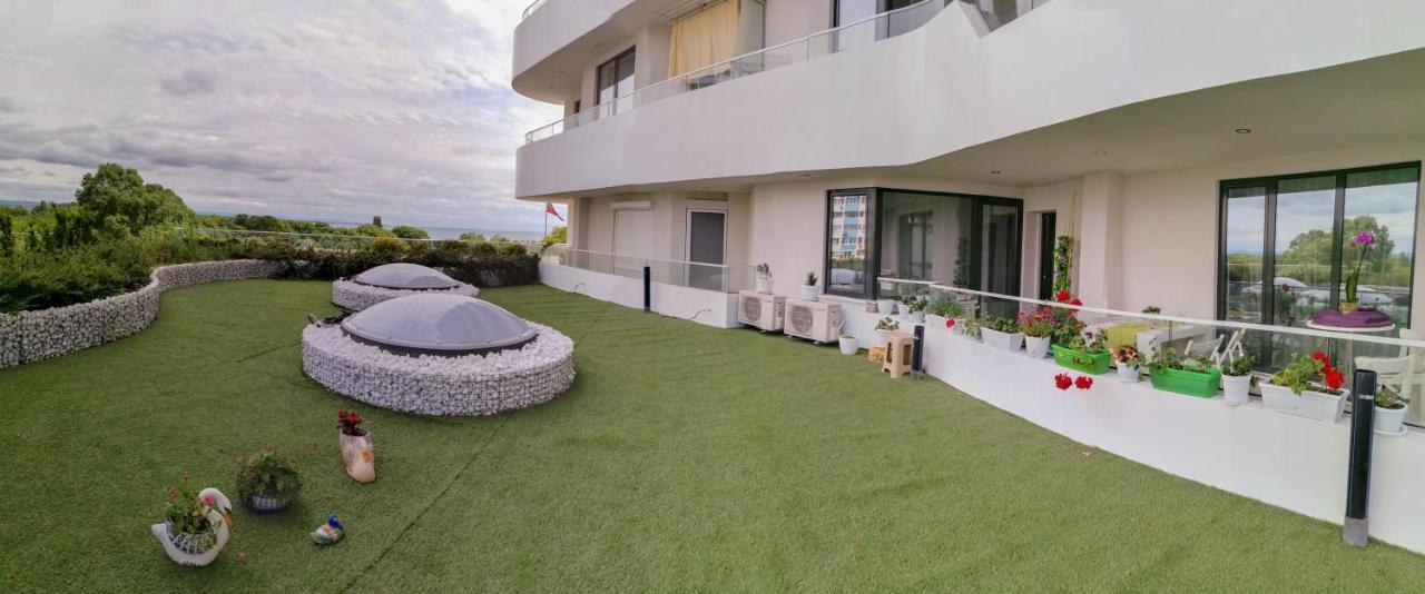 Luxury Apartments Alix Burgas Bagian luar foto